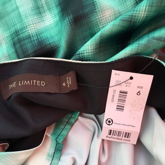 NWT The Limited fit & flare dress. Size 6 - Picture 2 of 3